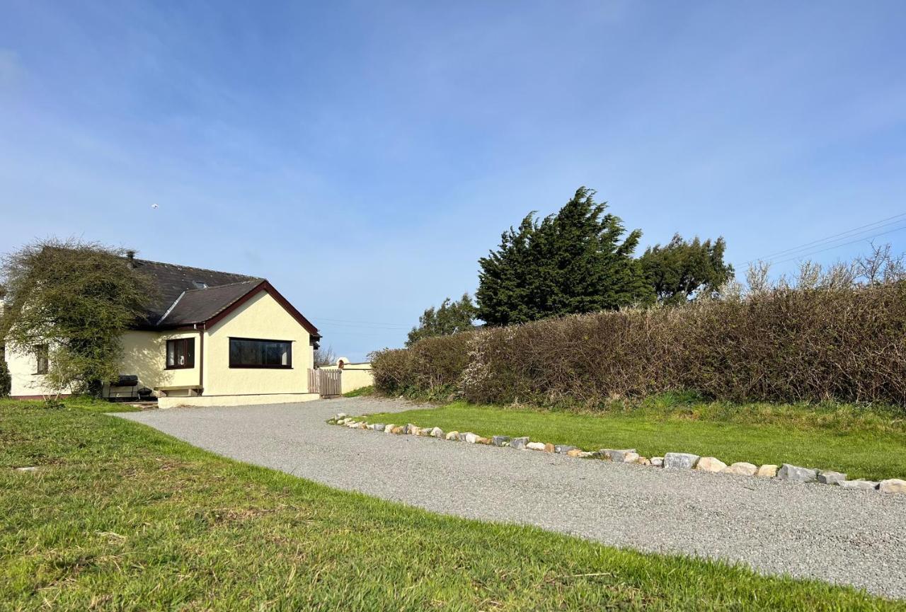 3 Bed Detached Cottage- Log Burner Mountain Views 波马利斯 外观 照片