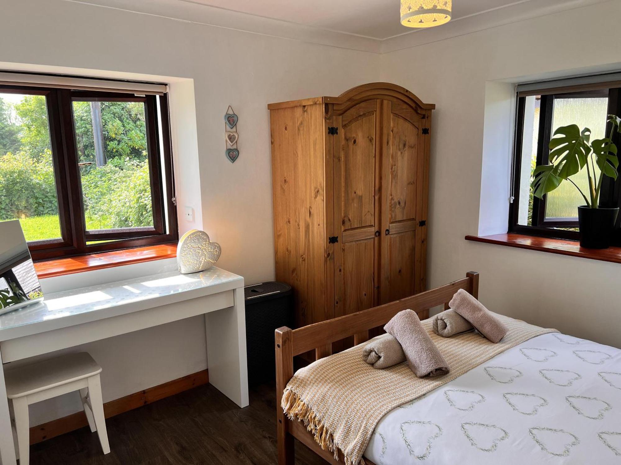 3 Bed Detached Cottage- Log Burner Mountain Views 波马利斯 外观 照片